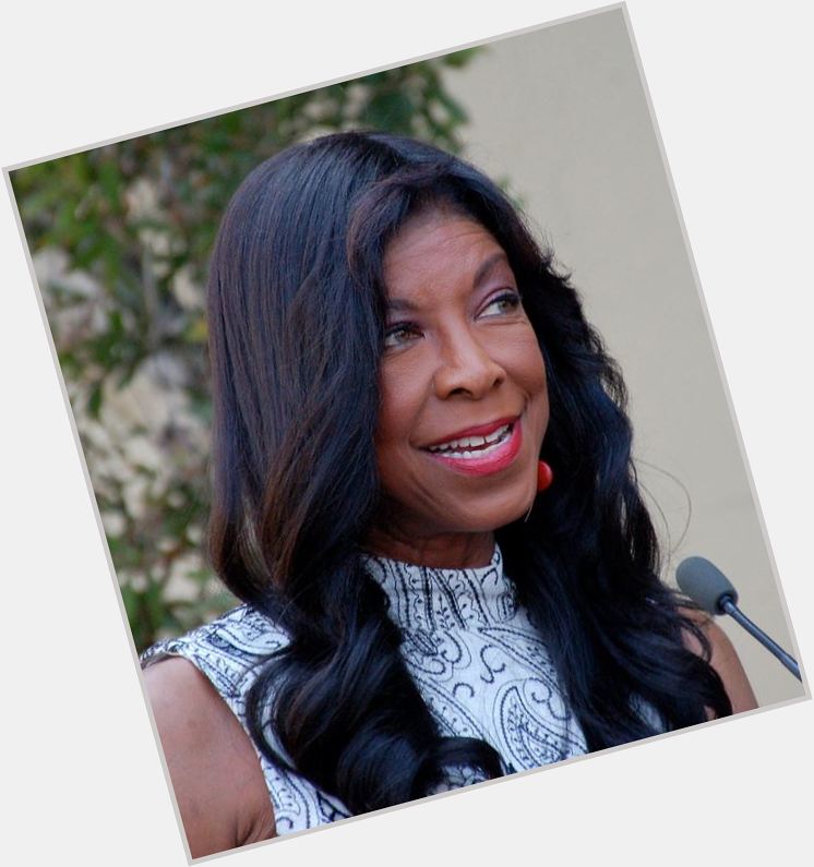 Happy 65th birthday, Natalie Cole, outstanding singer and songwriter  \"Unforgettable\" live 