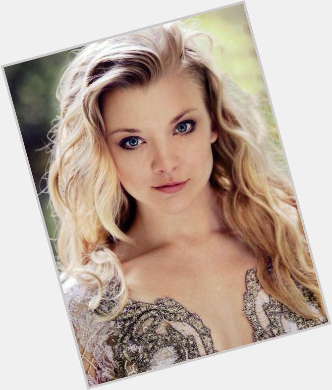 She\s too perfect to be human Happy birthday Natalie Dormer! 