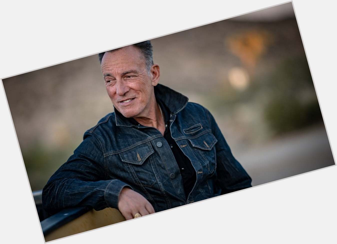 Happy birthday to Bruce Springsteen, Julio Iglesias, Ani Di Franco and Cascada singer Natalie Horler!    