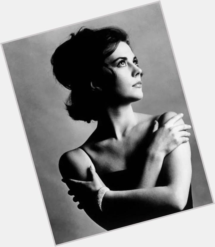 Happy Birthday to a beautiful angel and my first OH favorite, Natalie Wood! 