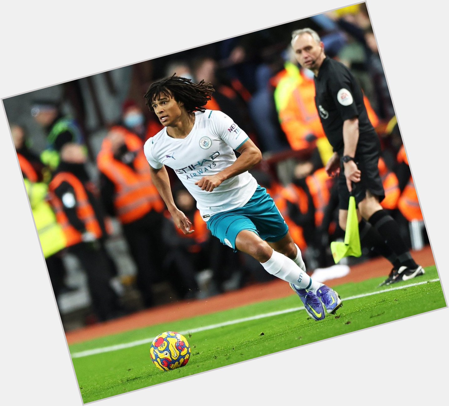 Happy birthday to Nathan Ake one of the most underrated versatile defenders at Man City. 