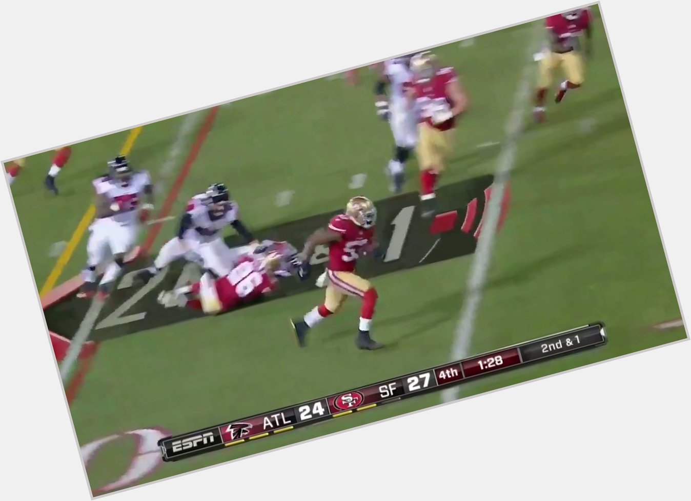 Happy Birthday to NaVorro Bowman Never forget the Pick at the Stick

(Via 