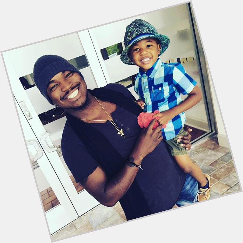 Happy Birthday to Ne-Yo\s Son Mason 

He his so handsome   .    