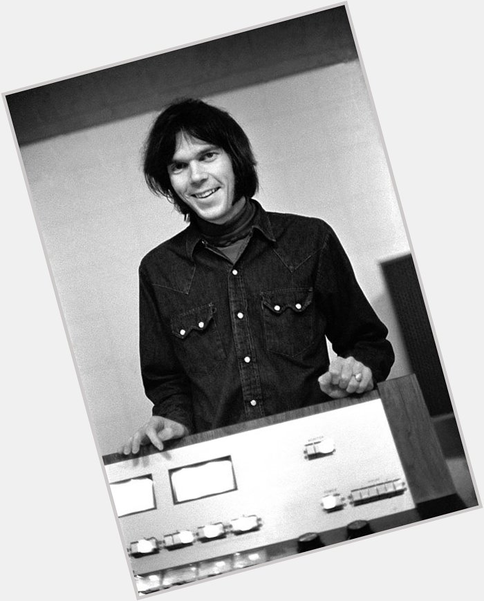 Happy Birthday Neil Young, born on this day 1945!
Photo by Baron Wolman :  