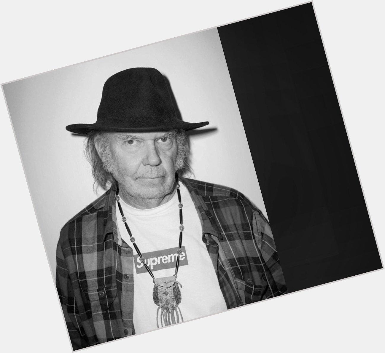 Happy 76 birthday to the one and only Neil Young! 