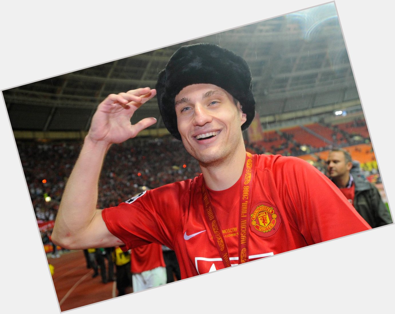 Happy 34th birthday to Nemanja Vidic. Fond Moscow memories for the former defender. 