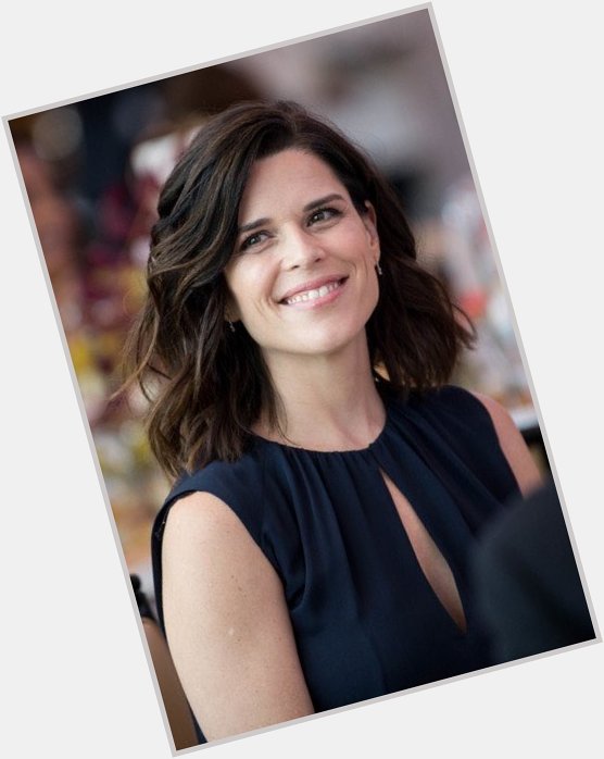 Happy Birthday to one of my favs, Neve Campbell. Can t wait till Skyscraper hits FIOS. 
