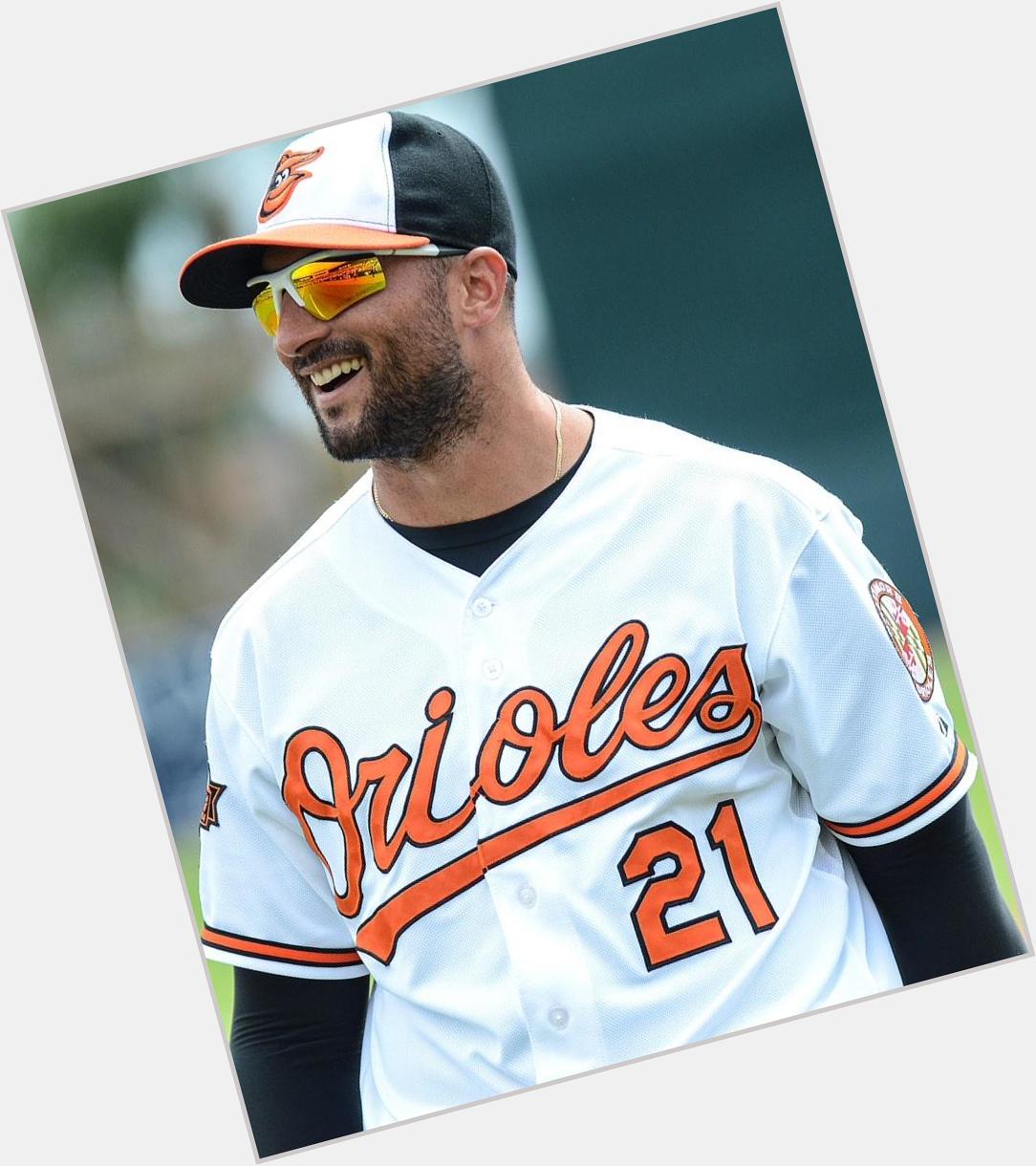 Happy 31st birthday to Nick Markakis! Wouldnt a contract from the Os sometime soon be a nice birthday present? 
