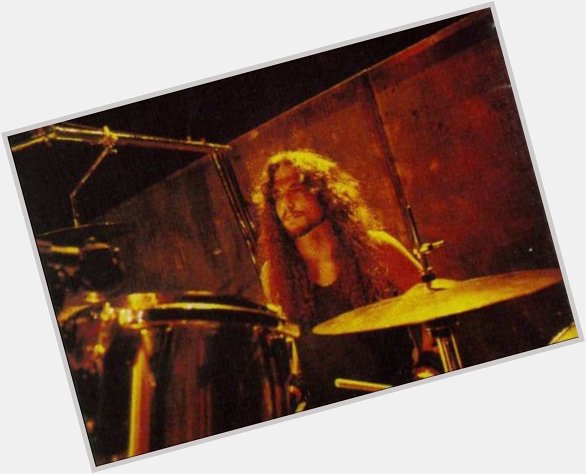 Happy Birthday to one of the best drummers ever, Nick Menza. You are missed, man. 