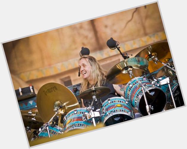 Happy birthday, Nicko McBrain!!!
One of the greatest drummers, hands down! 