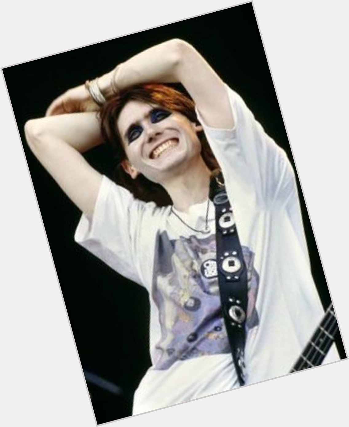Happy birthday to the divine Nicky Wire          