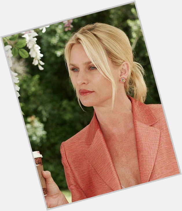 Happy birthday to one of my faves nicollette sheridan who played edie on desperate housewives :) 