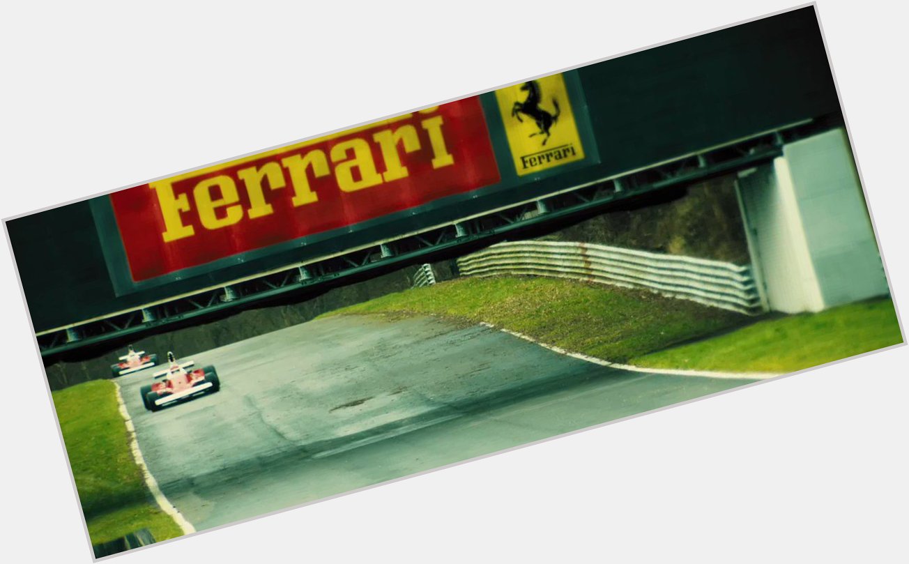 Carlos Sainz ngomong gini ga ya ke mekanik Ferrari sepanjang pramusim ini  Eniwei, Happy Birthday Niki Lauda.  