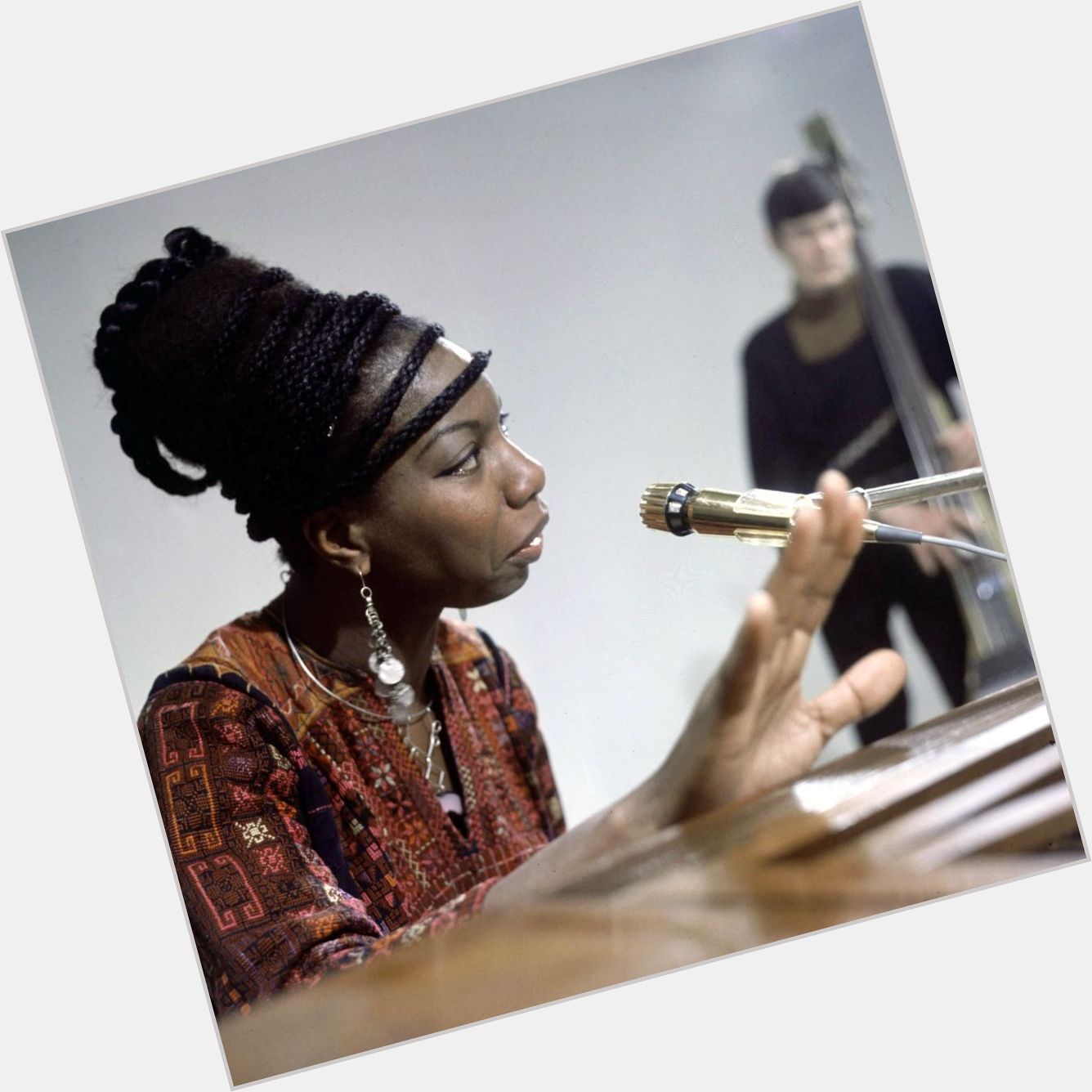 Happy posthumous birthday to the iconic civil right activist, singer and organizer Nina Simone. Rest in power Nina.. 