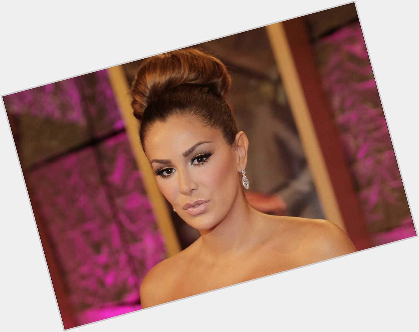   wishes Ninel Conde, a very happy birthday   