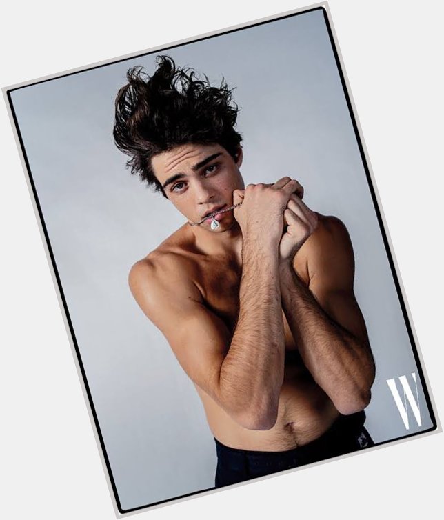 Happy birthday to the incredibly sexy Noah centineo I want to suck him off 