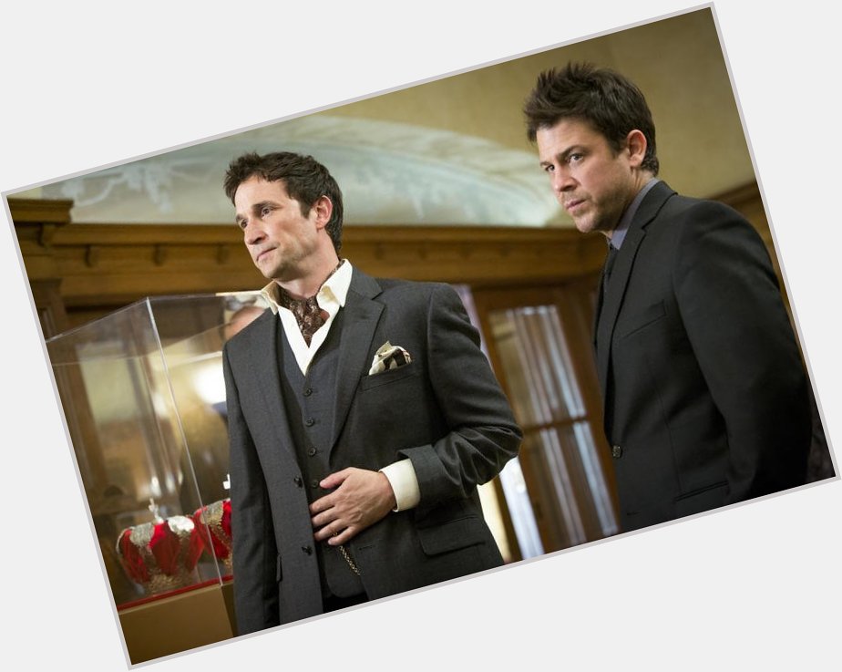 Joining LITs all over to wish Noah Wyle a happy birthday. Handsome man on the right is a bonus :) 