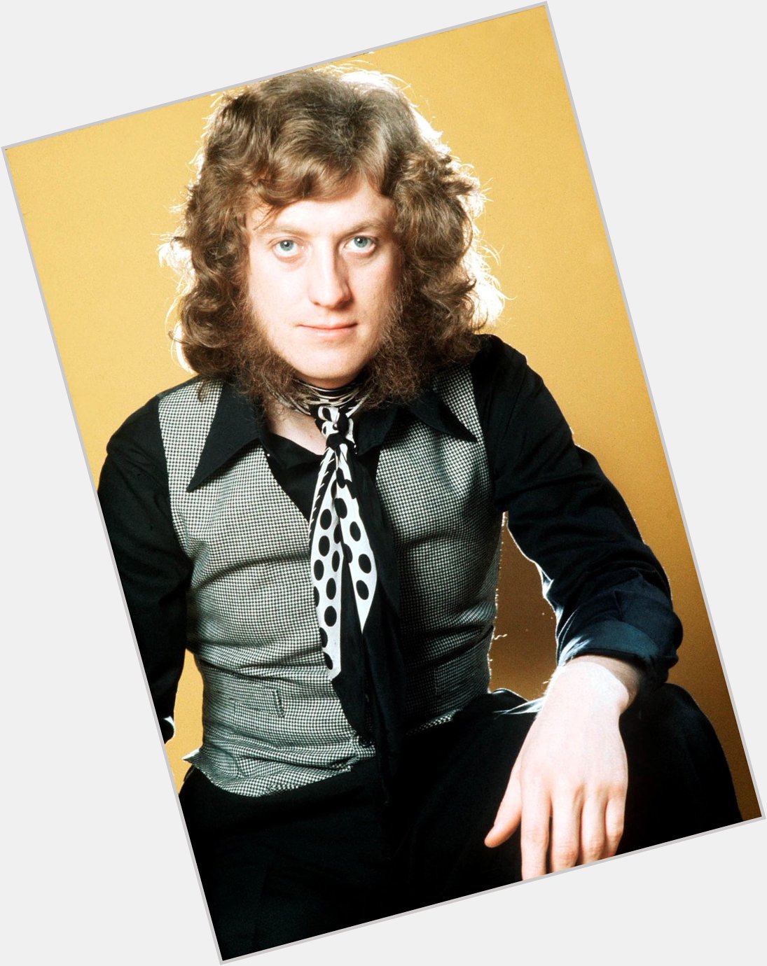 Happy 73rd birthday Noddy Holder! What\s your favourite Slade song ever? 