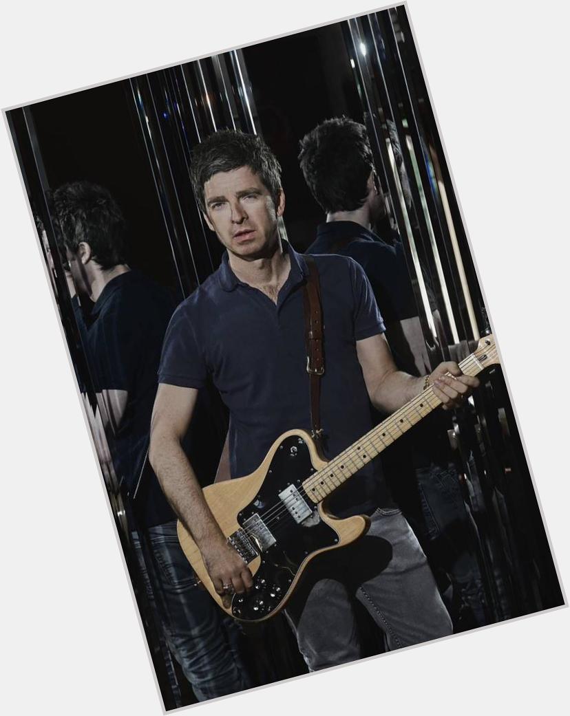 Happy bday Noel Gallagher 

The Boss 