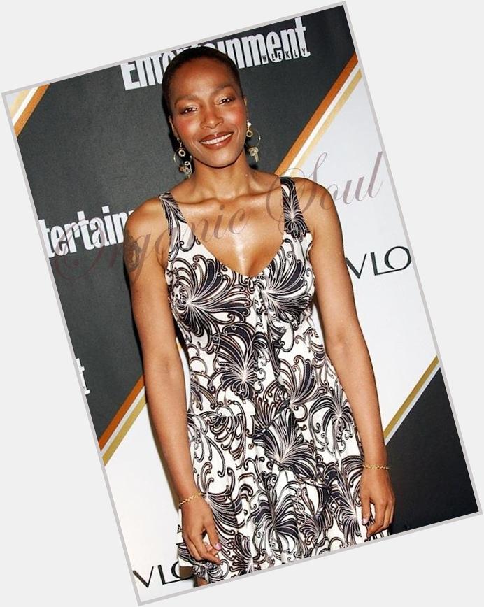 Happy Birthday f/OS 
Singer, former fashion model, and screen actress Nona Gaye is 40  