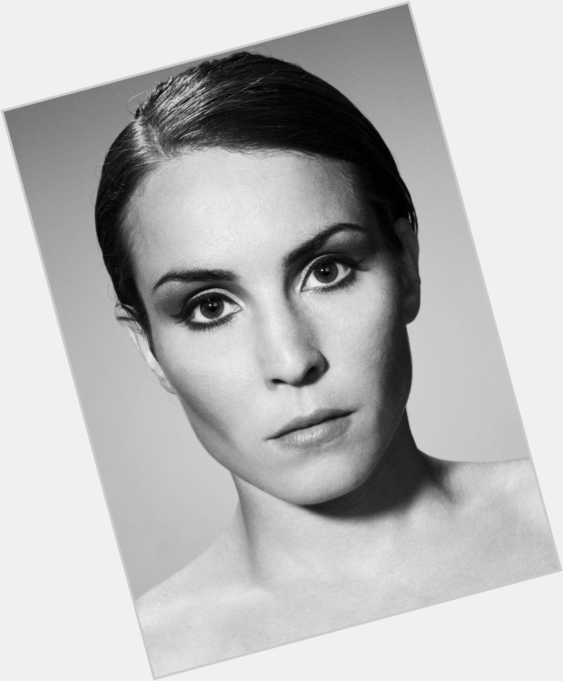 Happy Birthday to one of my favorite actresses Noomi Rapace  