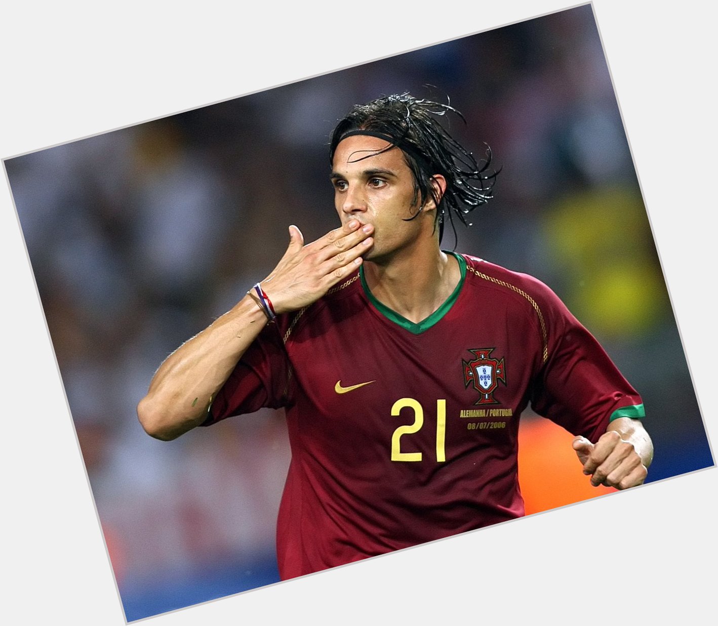 Happy birthday, former Portugal forward Nuno Gomes!     