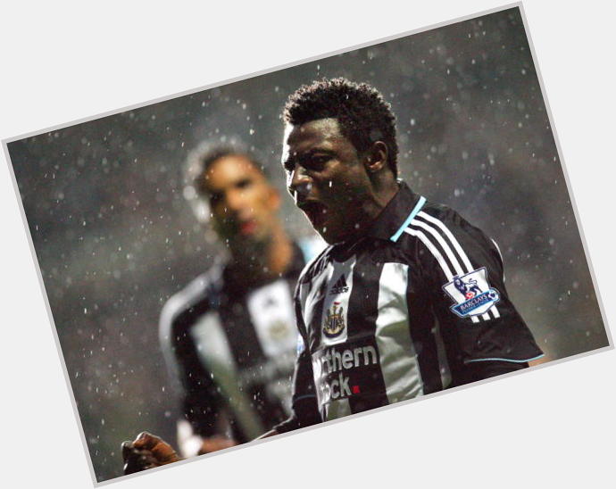 Happy Birthday to former Newcastle striker Obafemi Martins.

Don\t ask me his age 