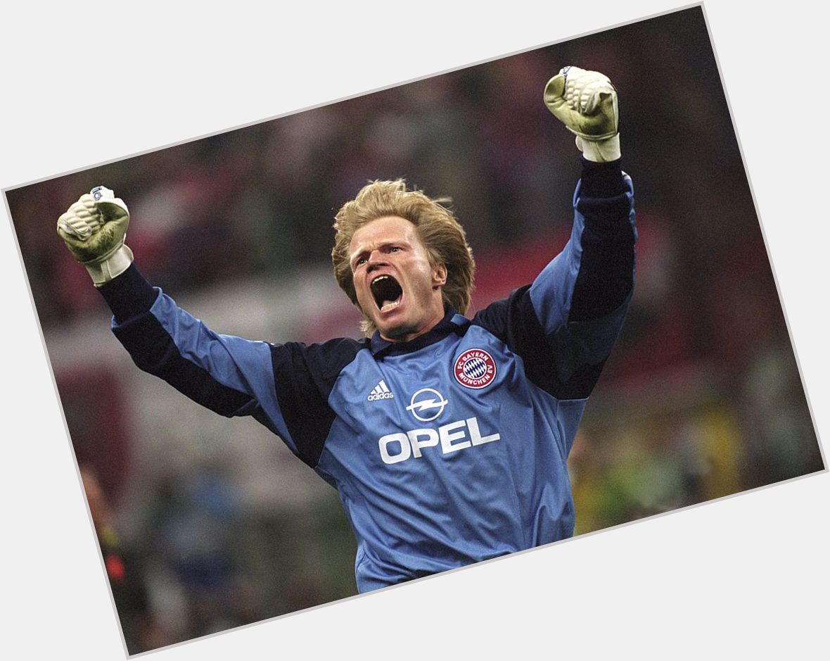 Happy 48th birthday to Oliver Kahn.

He\s the only goalkeeper in history to win the World Cup Golden Ball award! 