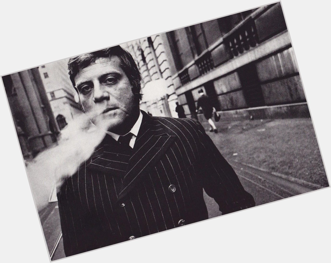 Happy birthday Oliver Reed. He would have been 77 today. 