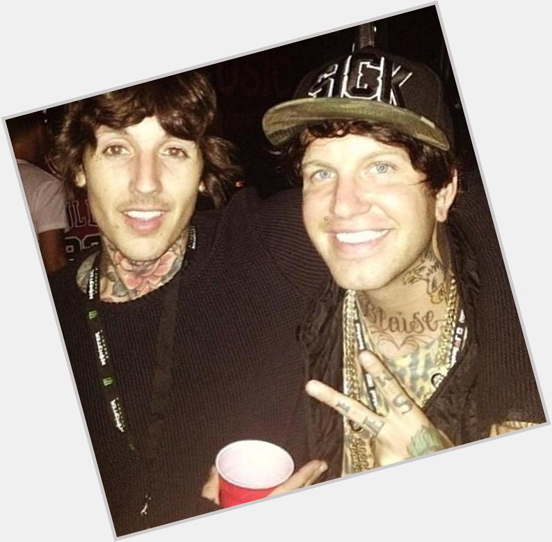 HAPPY BIRTHDAY OLIVER SYKES AND FRONZ!!! you guys are fucking great  
