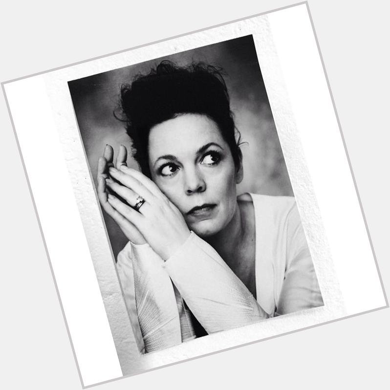 Happy birthday to you stunning Olivia Colman! 