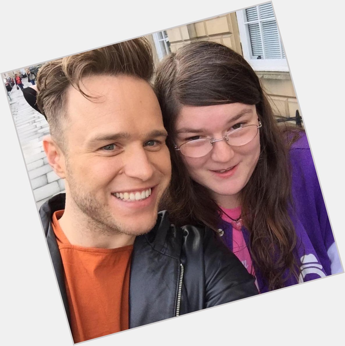 Happy 38th birthday to my favourite singer Olly murs    