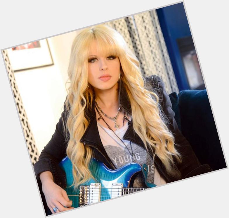 Hoy es cumpleaños de Panagaris, ex guitarrista de Alice Cooper y Michael Jackson | Happy Birthday Orianthi! 