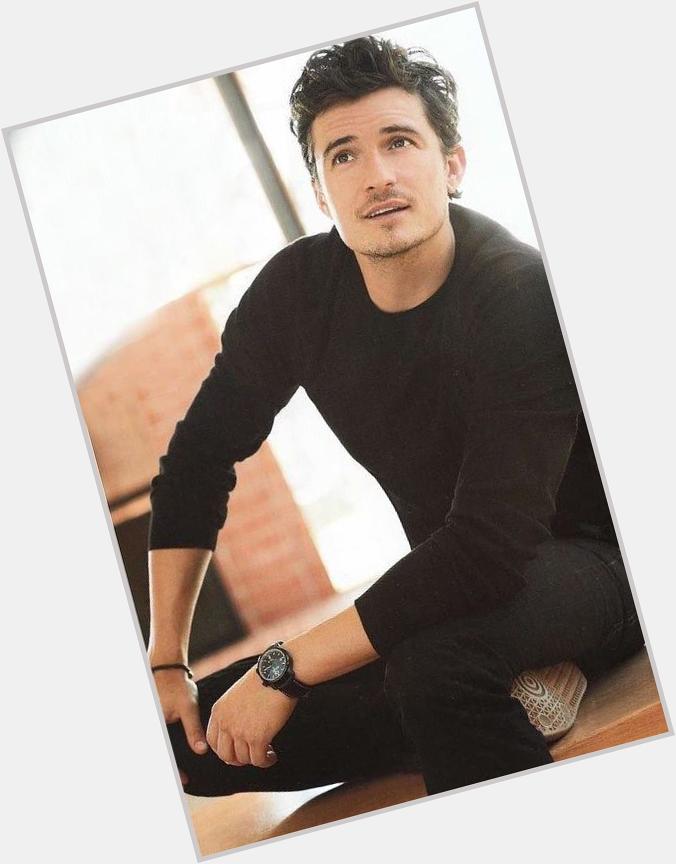 And on this day the heavens blessed earth with a gift, Orlando Bloom. Happy Birthday 