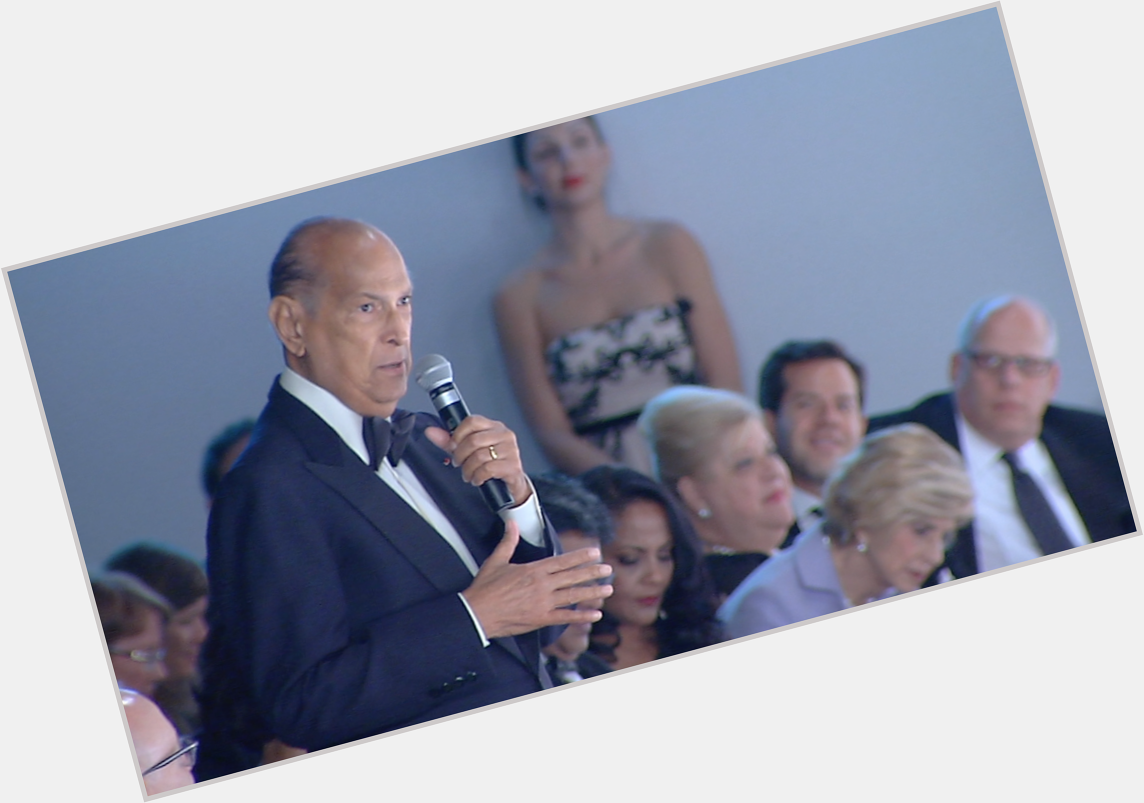 Happy birthday to the late Oscar de la Renta, whose vision of exquisite elegance lives on:  