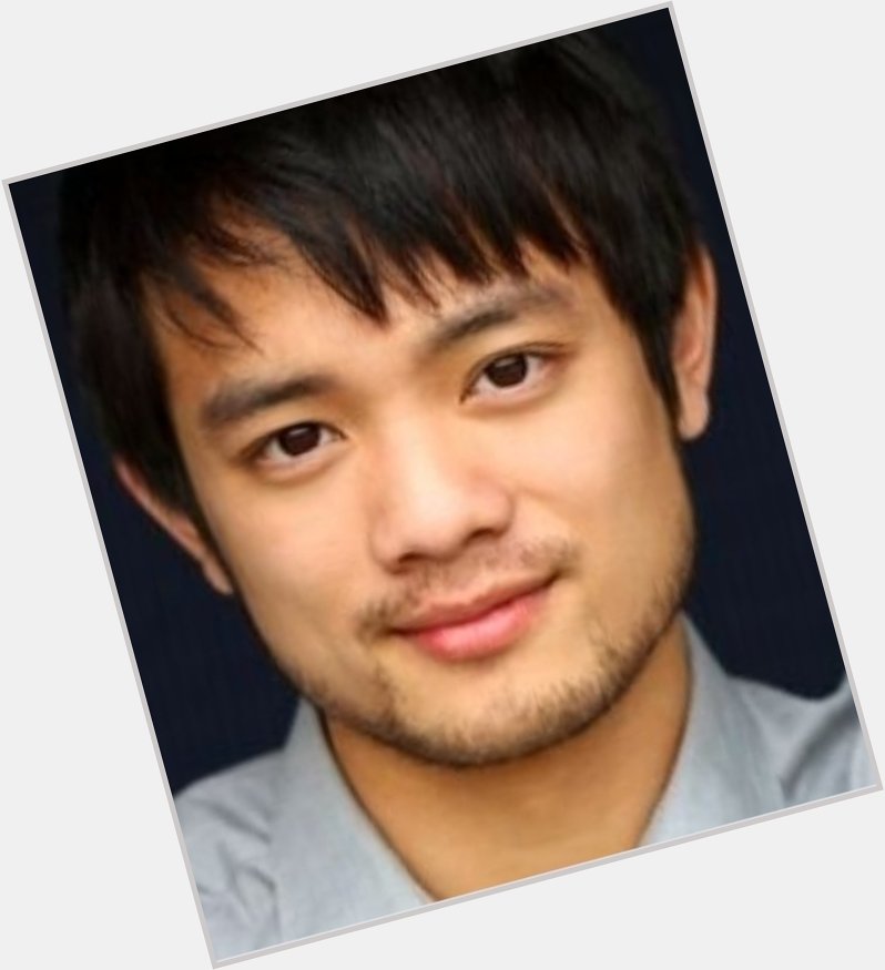 Happy birthday Osric Chau! Ily 