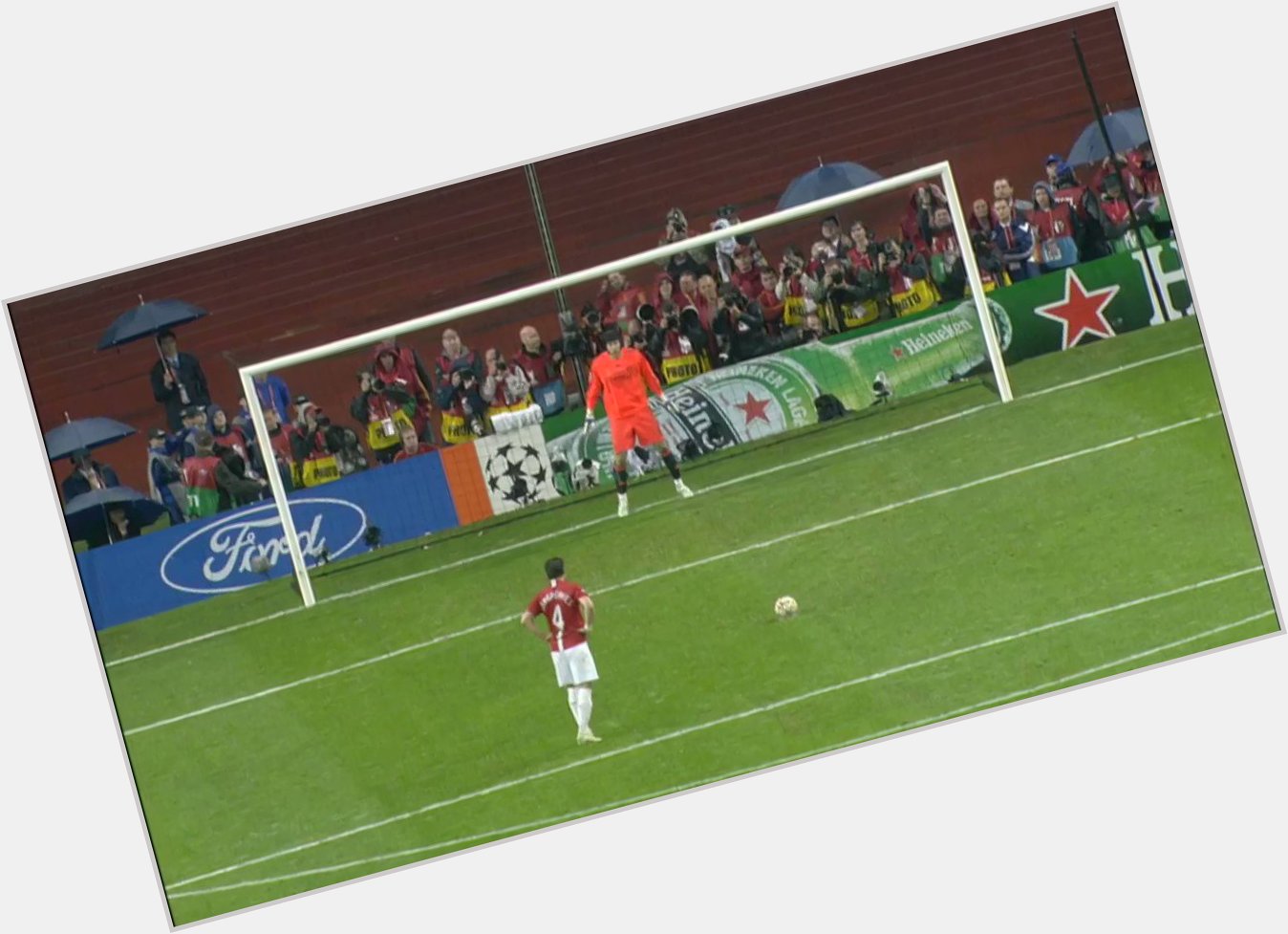  Happy birthday Owen Hargreaves! This is how you take a spot-kick under pressure  