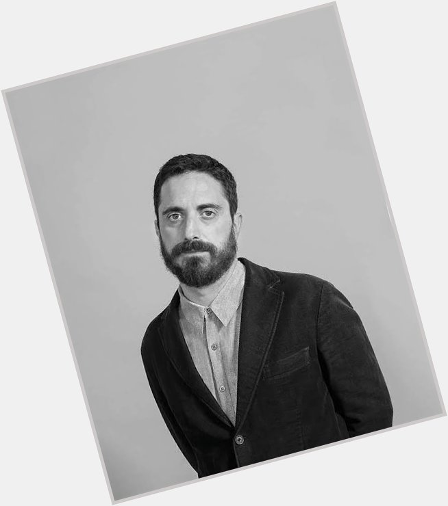 Happy birthday to director Pablo Larraín. My favorite film by Larraín is Gloria. 