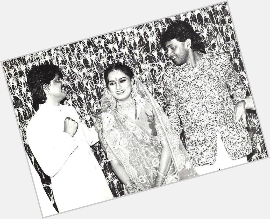 HAPPY BIRTHDAY PADMINI KOLHAPURE
Padmini Kolhapure on her wedding day , congratulated by Mithun Chakraborty. 