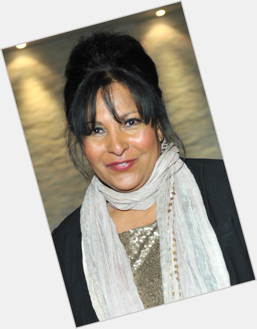 Happy bday Pam Grier (now & then) who s  on my fav show, This is Us. 