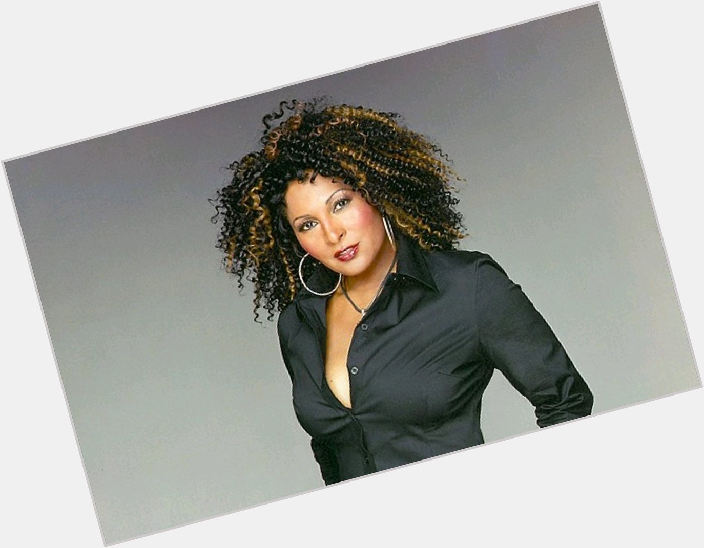 HAPPY BIRTHDAY PAM GRIER. MAY 26TH 1949 