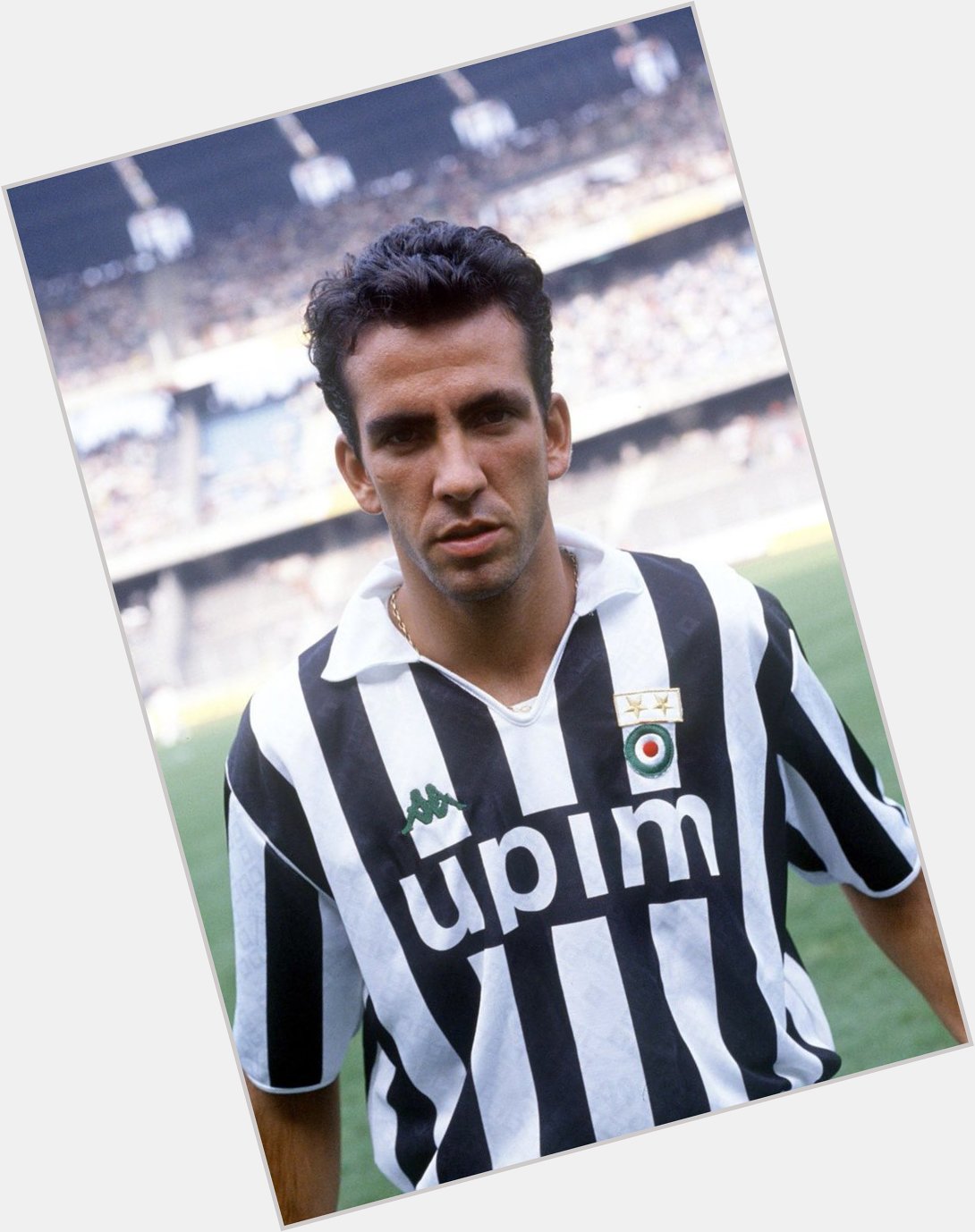 Happy birthday to former Juventus midfielder/striker Paolo Di Canio, who turns 49 today.

Games: 112
Goals: 7 : 1 