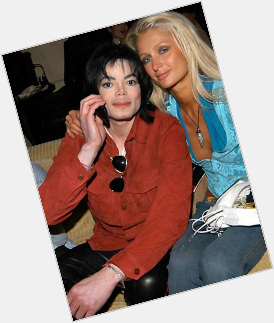 Hoje é aniversário da afilhada de Michael, Paris Hilton!

Happy Birthday,  