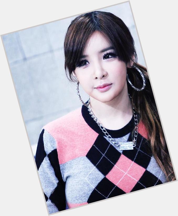  happy birthday park bom unnie! 