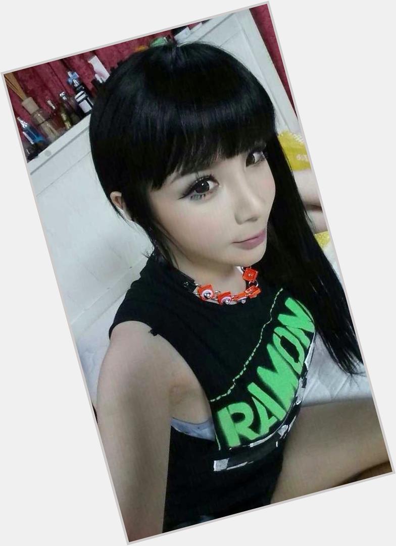 Happy 31th Birthday Park Bom Unnie! 