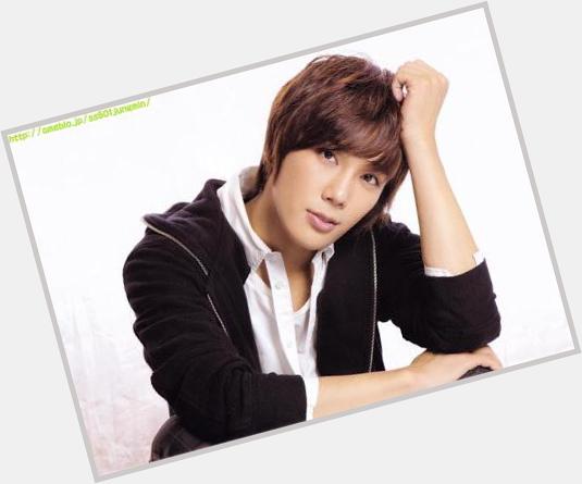 3 April: Are you big fan of SS501? You must have known that Park Jung Min is celebratin his birthday, happy! 