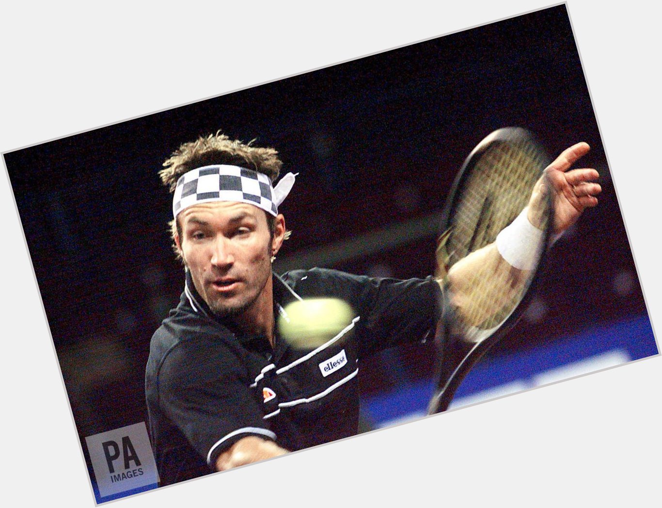 Happy birthday to 1987 Wimbledon champion Pat Cash who is celebrating his 53rd birthday today. 