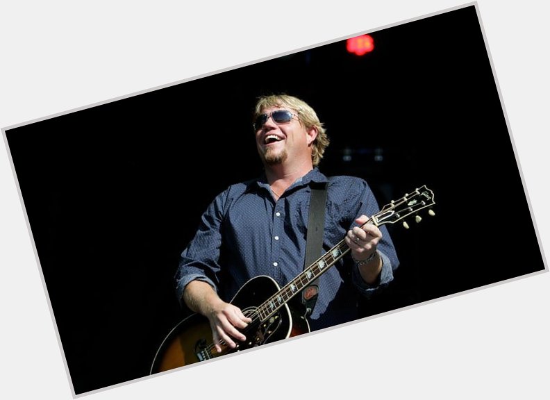 Happy birthday to country music star Pat Green. The Texas native turns 48 today. 