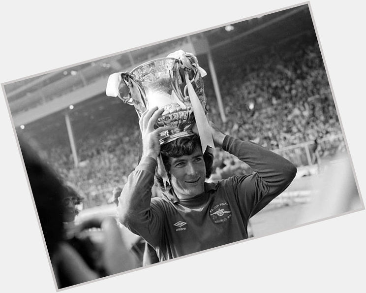  327 appearances 107 clean sheets 7 years with us

Happy 73rd birthday, Pat Jennings 