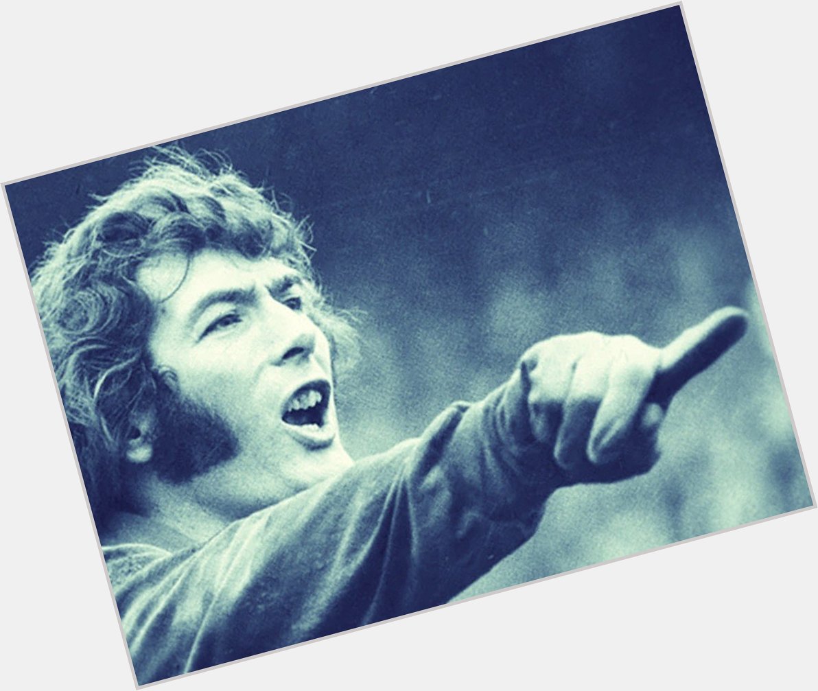 Happy birthday Pat Jennings! A rare breed of goalkeeper to have scored at      